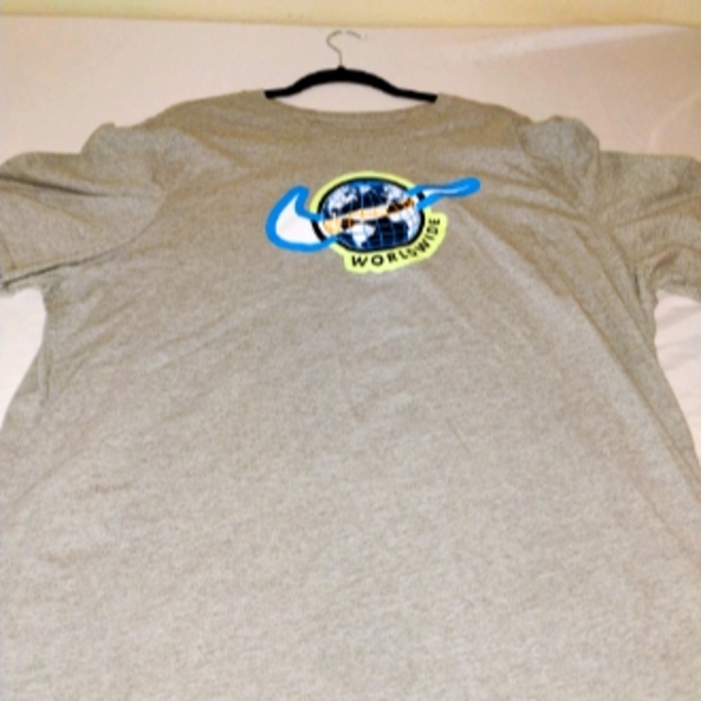 New Authentic Nike Worldwide Tee